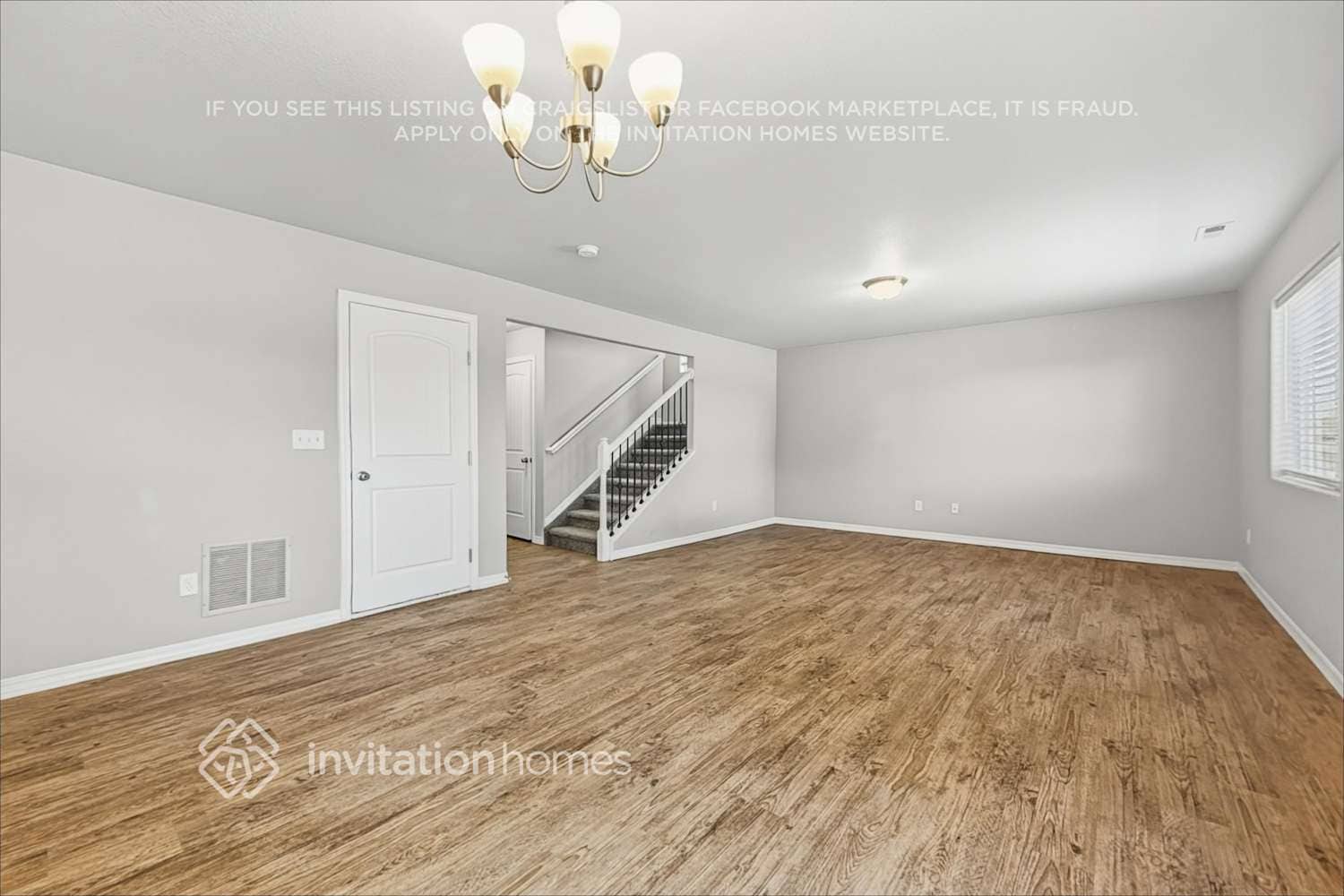 Building Photo - 3614 Saguaro Cir
