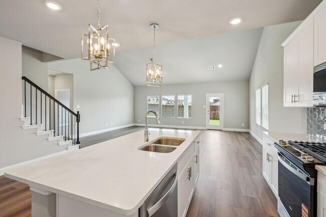 Building Photo - 714 London Town Ln