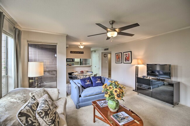 Living Room-Kitchen - 8020 Braesmain Dr
