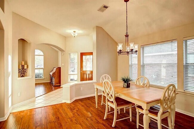 Building Photo - 11413 Easton Springs Dr