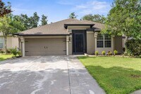 Building Photo - 14373 Wake Robin Dr