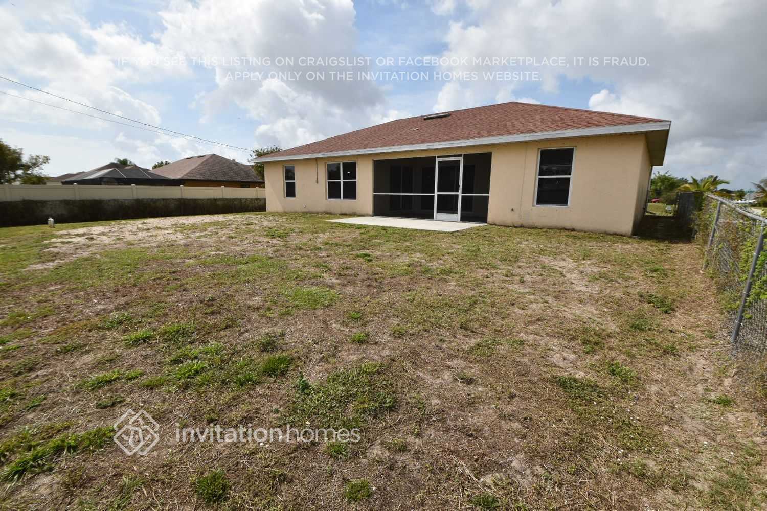 Building Photo - 3423 SW 9th Ave