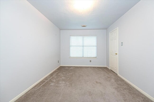 Building Photo - 3227 Lantern Bay Ln