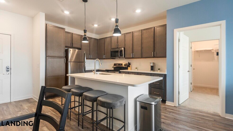 Building Photo - 4670 Merchants Park Cir