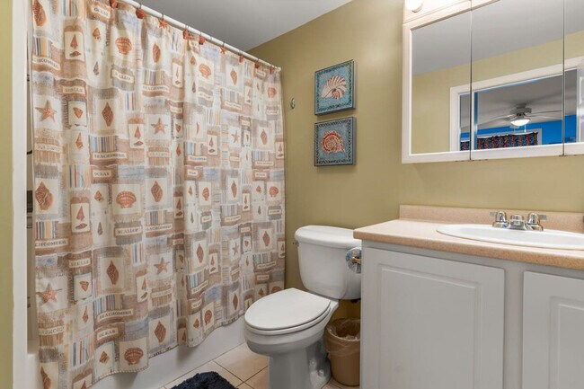 Building Photo - 24 Ashworth Ave