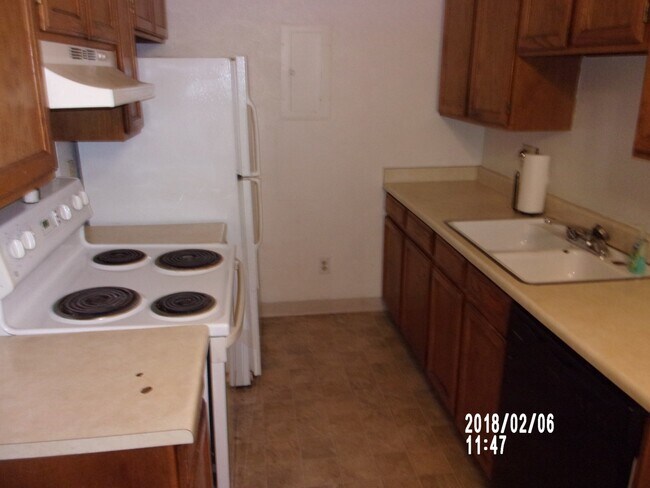 Building Photo - Sable Landing - 1 Bedroom - 1 Bathroom (14KE#925)