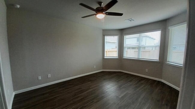 Building Photo - 2485 Bull Trout Dr