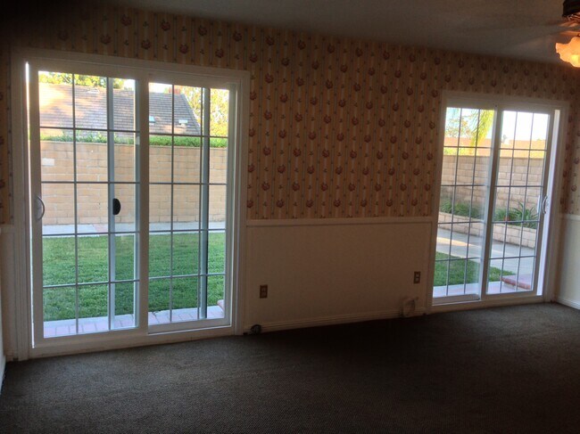 Building Photo - 1838 Coolcrest Way