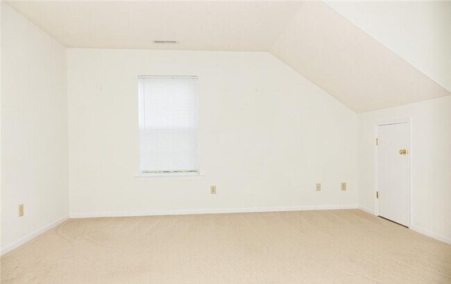 Building Photo - LONGHILL STATION