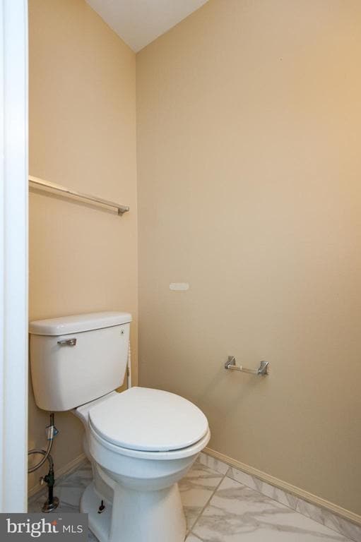 Building Photo - 10749 Kitchener Ct