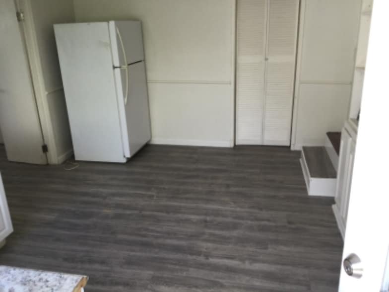 Building Photo - 20957 Community St