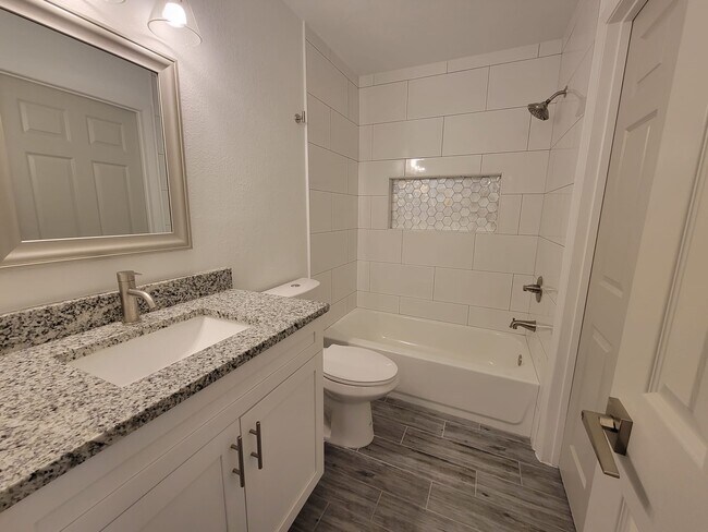 Building Photo - 455 US-19 ALT