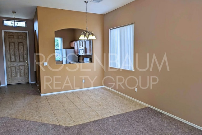 Primary Photo - 5361 N Bremont Way