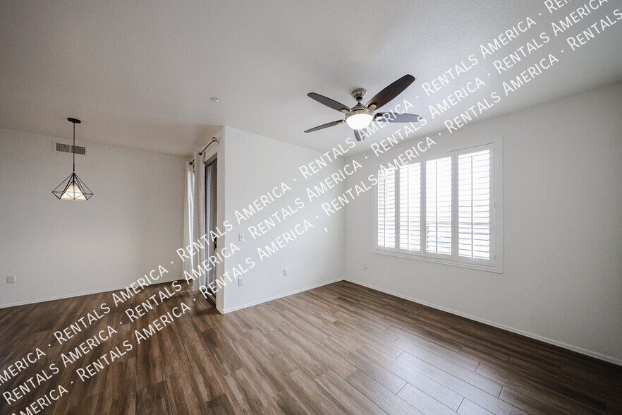 Building Photo - 5303 N 7th St