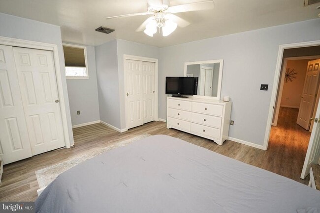 Building Photo - 3727 Village Trail