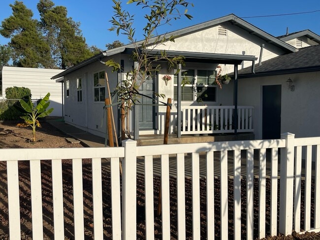Building Photo - 13109 Golden Way