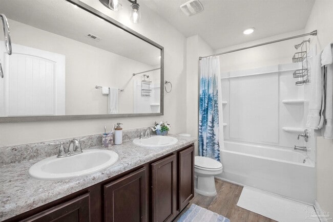 Building Photo - 6256 Churchill Cir