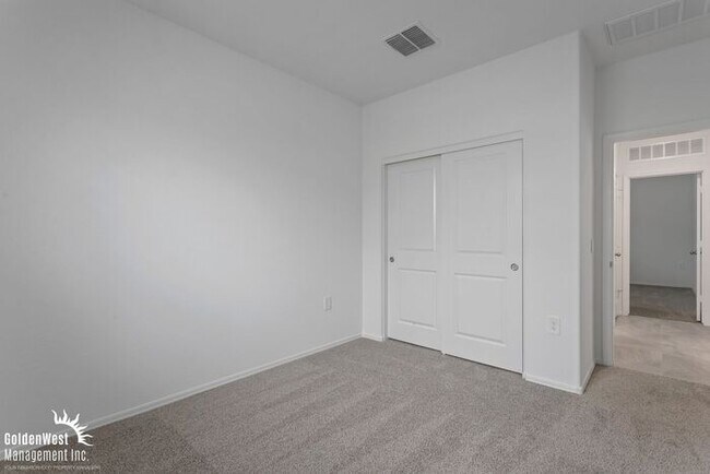 Building Photo - Charming 3Bdm 2Ba Home in Coolidge!