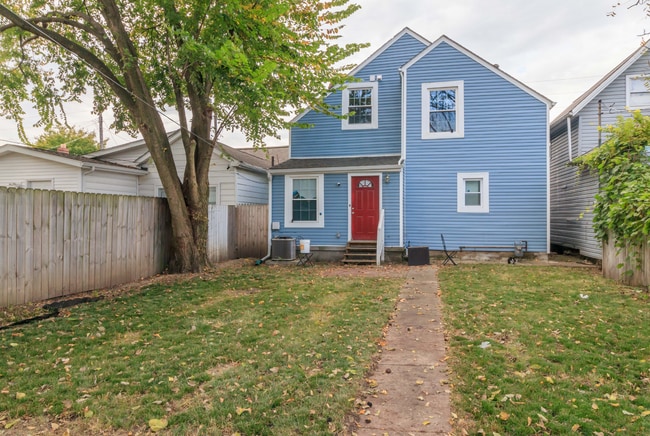 Building Photo - 3 bedroom 2 bath Single Home