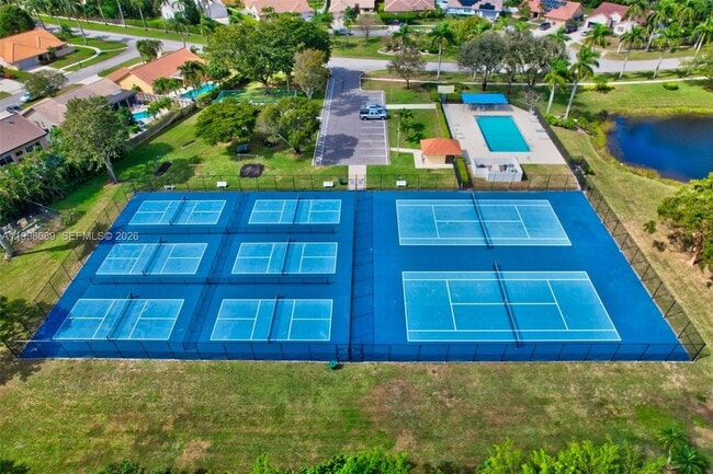 Building Photo - 9592 Majestic Way