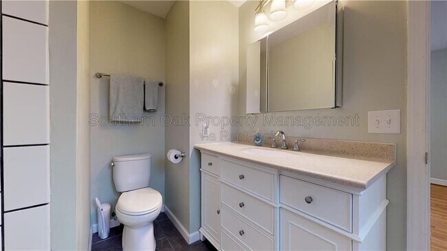 Building Photo - 106 Azalea Dr