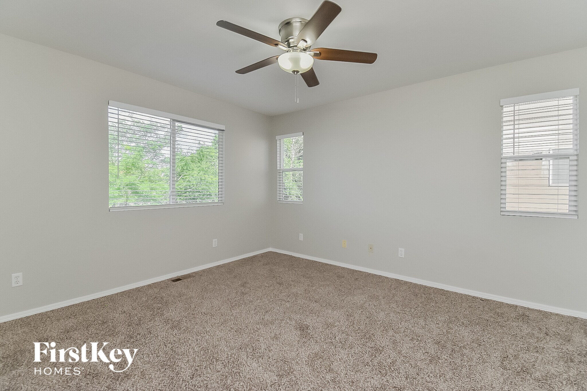 Building Photo - 5322 Bradley Cir