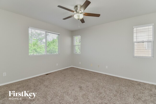 Building Photo - 5322 Bradley Cir