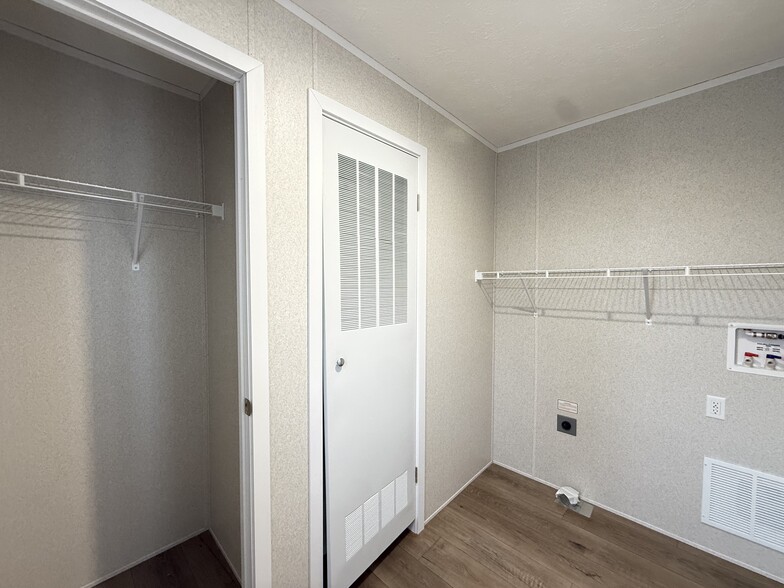 Building Photo - 29652 Cambridge Ct