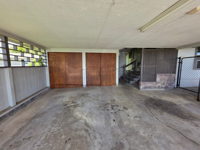 Building Photo - Available July 1 | Flexible 5-Bedroom Layout | 3.5BA Home | Secured Carport