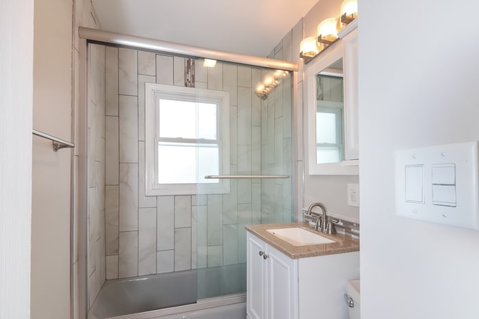 Building Photo - 4150 Beechgrove Dr