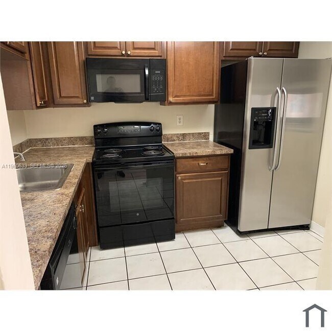 Building Photo - 19791 SW 114th Ave