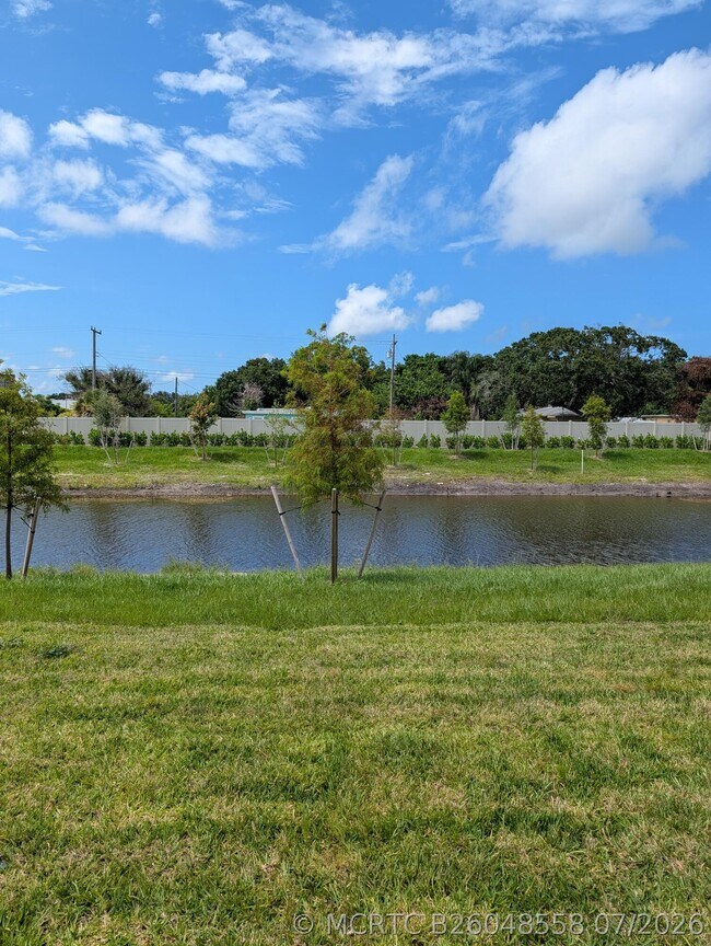 Building Photo - 106 Savannah Lks Blvd