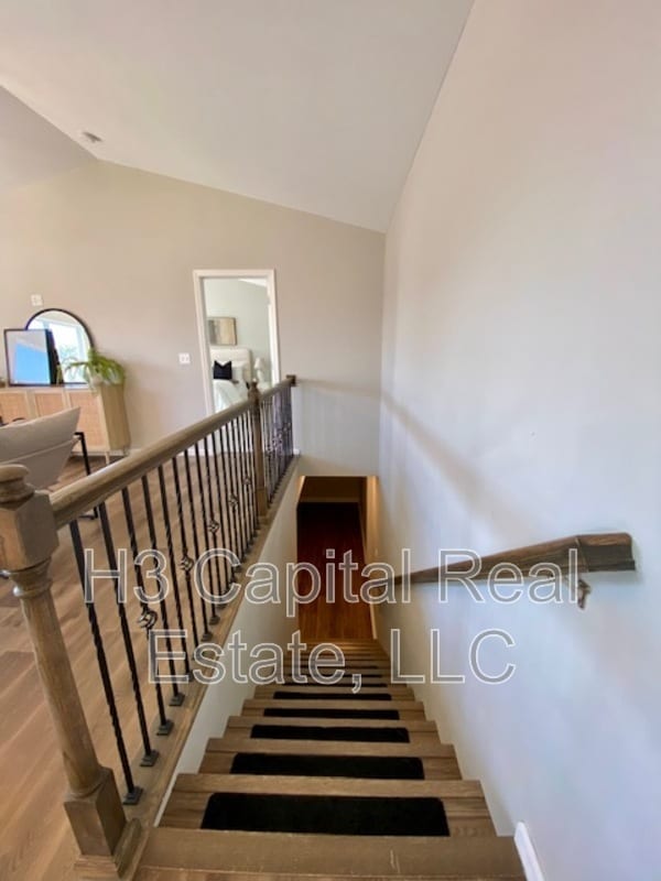 Building Photo - 2518 London Ln