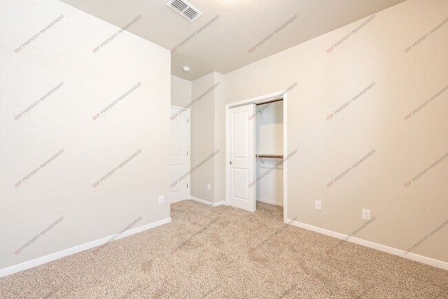 Building Photo - 624 Ripplewood Dr