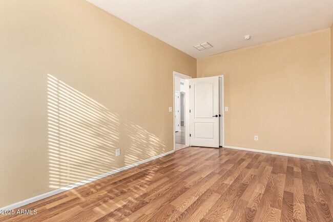 Building Photo - 3047 S 257th Ave