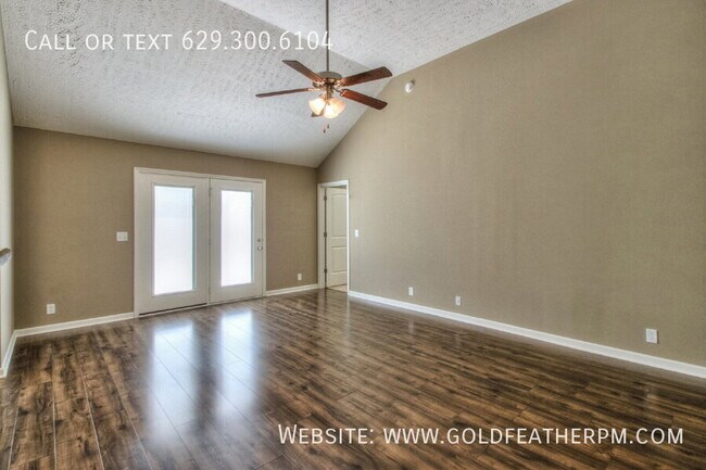Building Photo - 3353 Tourmaline Dr