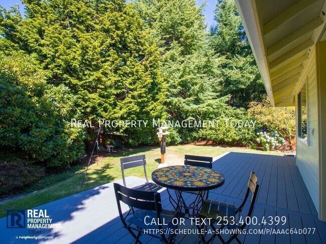 Building Photo - 6319 46th St Ct W