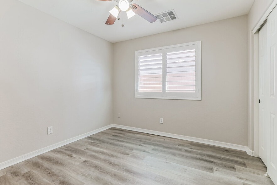 Building Photo - 33554 N Cobble Stone Dr