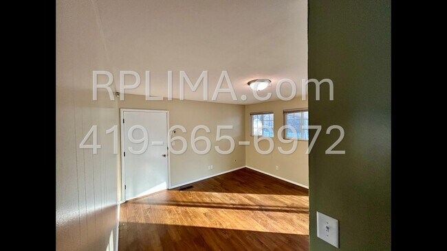 Building Photo - 602 MacKenzie Dr