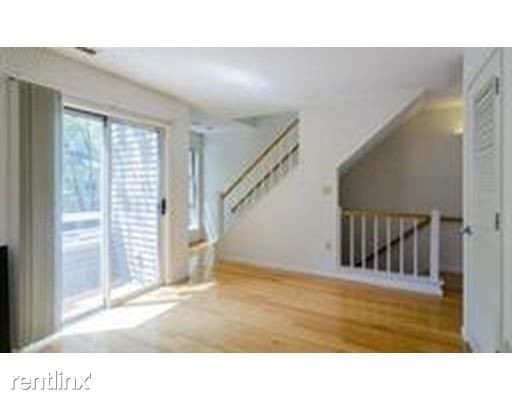 Building Photo - 2 br, 2 bath Apartment - 6 Chestnut St # 6