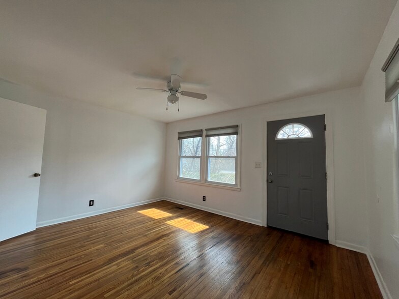 Building Photo - 106A McKennell Dr