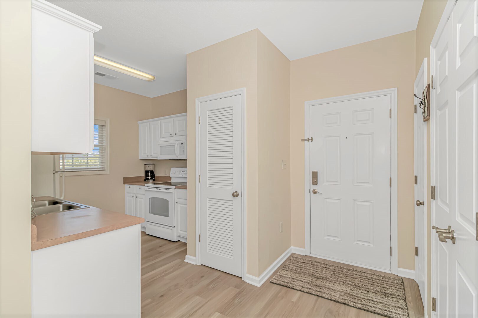 Building Photo - 2070 Cross Gate Blvd