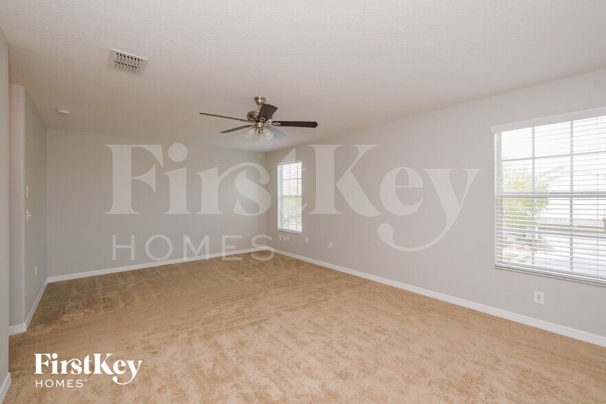 Building Photo - 10522 White Peacock Pl