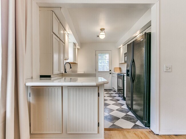 Building Photo - Charming 2 Bedroom Home in Oklahoma City