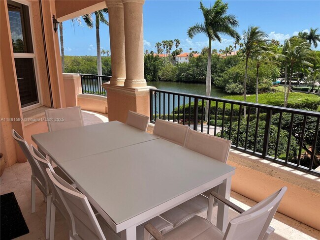 Building Photo - 13645 Deering Bay Dr