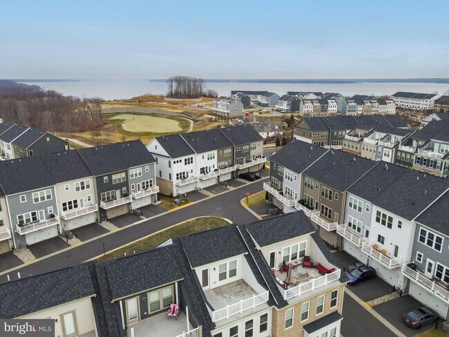 Building Photo - 2056 Alder Ln