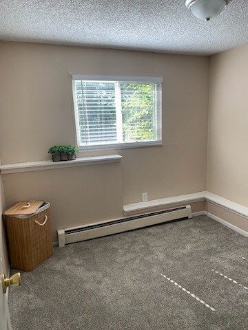 Building Photo - 4715 Scenic Cir