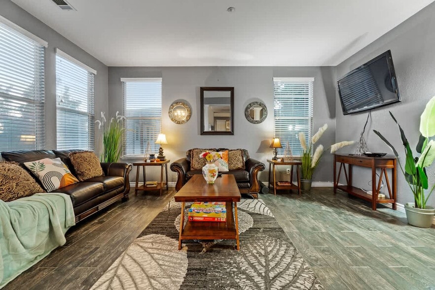 Building Photo - 1107 Shadowcrest Ln