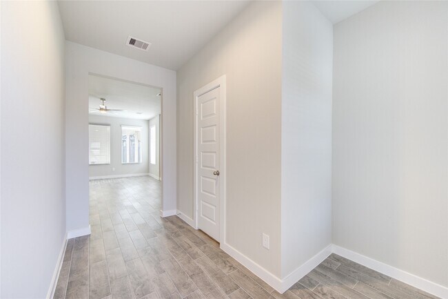 Building Photo - 2623 Finley Ln
