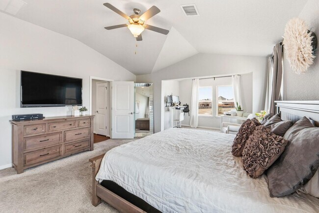 Building Photo - 13500 Rosebud Isle Dr